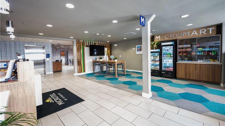 Microtel Inn & Stes by Wyndham Cheyenne Lobby