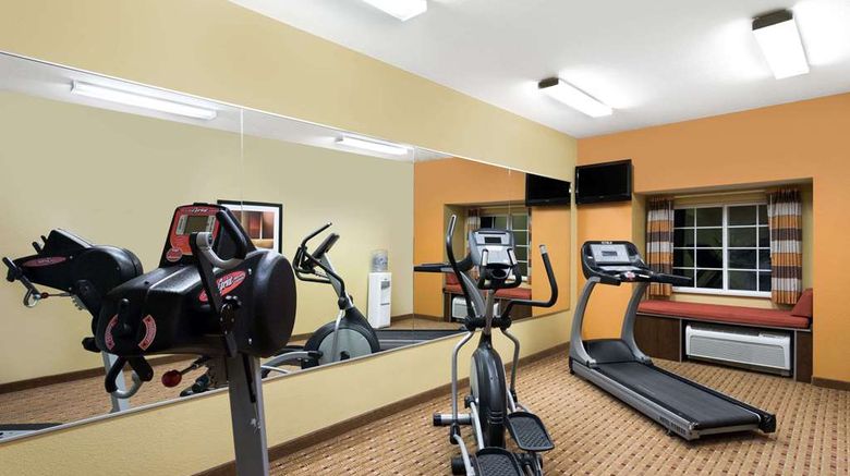 <b>Microtel Inn/Suites Greenville/Univ Med Health</b>. Images powered by <a href="https://iceportal.shijigroup.com/" title="IcePortal" target="_blank">IcePortal</a>.