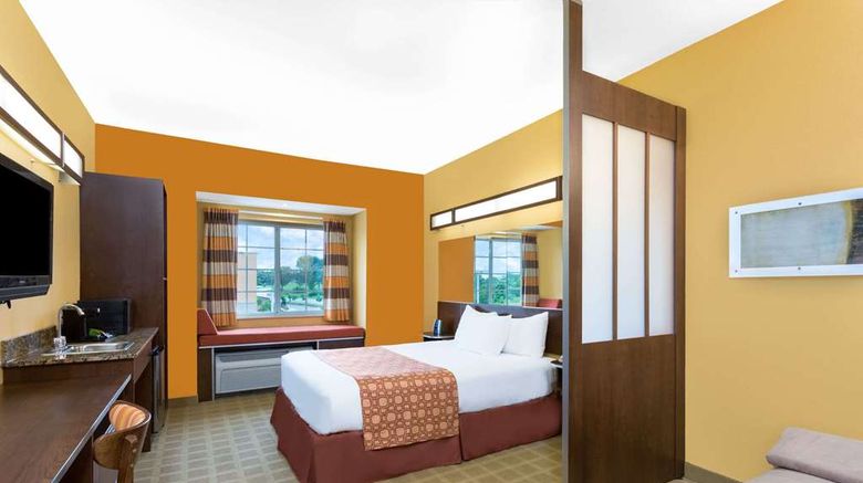 <b>Microtel Inn/Suites Greenville/Univ Med Room</b>. Images powered by <a href="https://iceportal.shijigroup.com/" title="IcePortal" target="_blank">IcePortal</a>.
