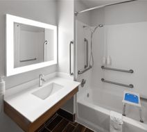 Microtel Inn & Suites Airport Room