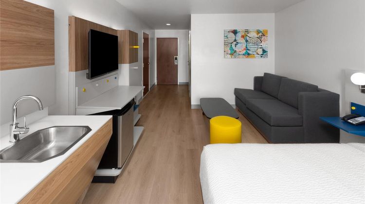 Microtel Inn & Suites Airport Suite