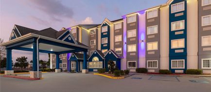 Microtel Inn & Suites Airport Exterior