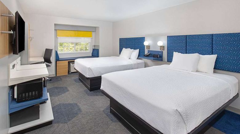 <b>Microtel Inn & Suites Manchester Room</b>. Images powered by <a href="https://iceportal.shijigroup.com/" title="IcePortal" target="_blank">IcePortal</a>.