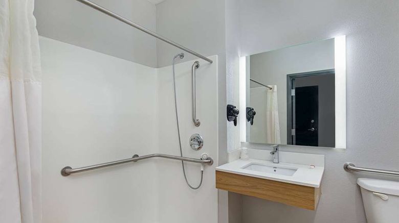 <b>Microtel Inn & Suites Manchester Room</b>. Images powered by <a href="https://iceportal.shijigroup.com/" title="IcePortal" target="_blank">IcePortal</a>.