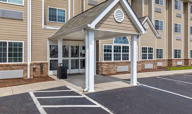 Microtel Inn & Suites Manchester Exterior