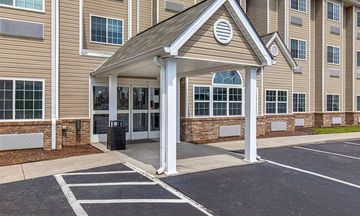 Microtel Inn & Suites Manchester