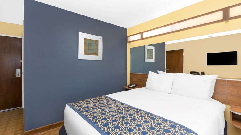 <b>Microtel Inn & Suites by Wyndham Kearney Room</b>. Images powered by <a href="https://iceportal.shijigroup.com/" title="IcePortal" target="_blank">IcePortal</a>.