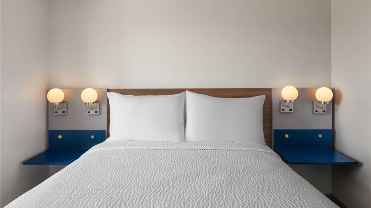 Microtel Inn & Suites by Wyndham Kearney Room