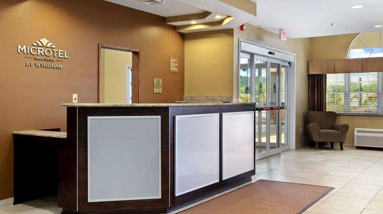 Microtel Inn & Suites Marietta Lobby
