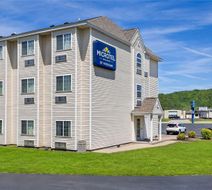 Microtel Inn & Suites Prairie du Chien Exterior