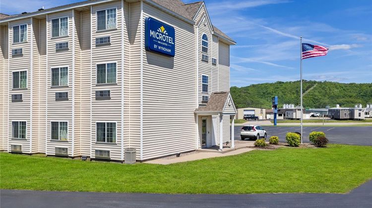 Microtel Inn & Suites Prairie du Chien Exterior