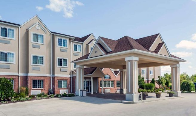 Microtel Inn & Suites Michigan City Exterior