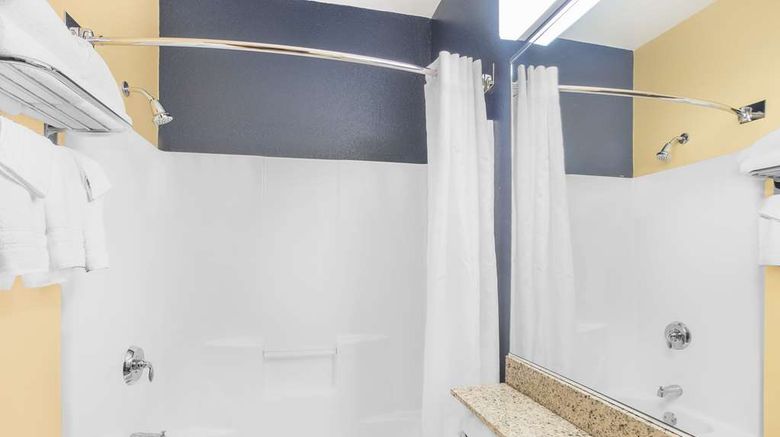<b>Microtel Inn/Suites Chili/Rochester Arpt Room</b>. Images powered by <a href="https://iceportal.shijigroup.com/" title="IcePortal" target="_blank">IcePortal</a>.