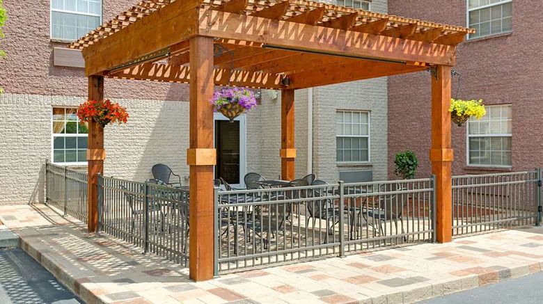 <b>Hawthorn Suites by Wyndham Cincinnati Exterior</b>. Images powered by <a href="https://iceportal.shijigroup.com/" title="IcePortal" target="_blank">IcePortal</a>.