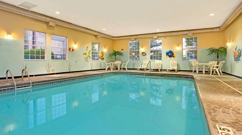 <b>Hawthorn Suites by Wyndham Cincinnati Pool</b>. Images powered by <a href="https://iceportal.shijigroup.com/" title="IcePortal" target="_blank">IcePortal</a>.