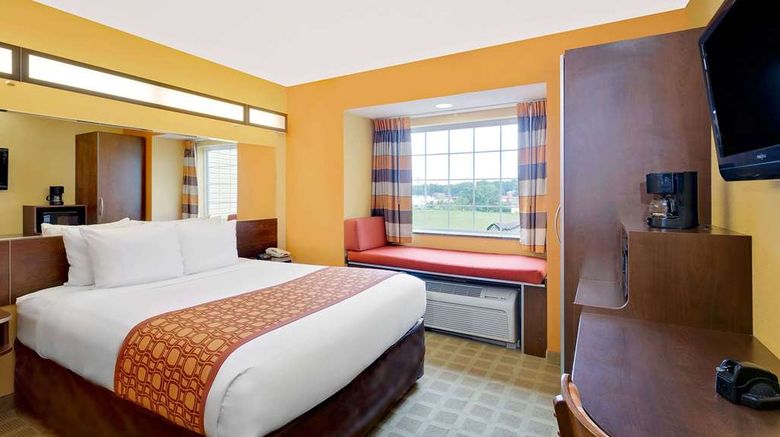 <b>Microtel Inn & Suites Room</b>. Images powered by <a href="https://iceportal.shijigroup.com/" title="IcePortal" target="_blank">IcePortal</a>.