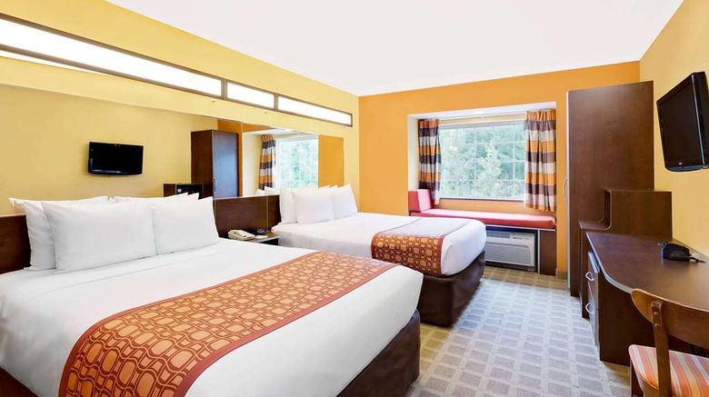 <b>Microtel Inn & Suites Room</b>. Images powered by <a href="https://iceportal.shijigroup.com/" title="IcePortal" target="_blank">IcePortal</a>.