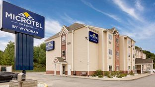 Microtel Inn & Suites