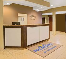 Microtel Inn & Suites Council Bluffs Lobby
