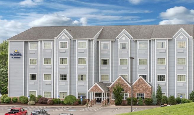 Microtel Inn & Suites Waynesburg Exterior