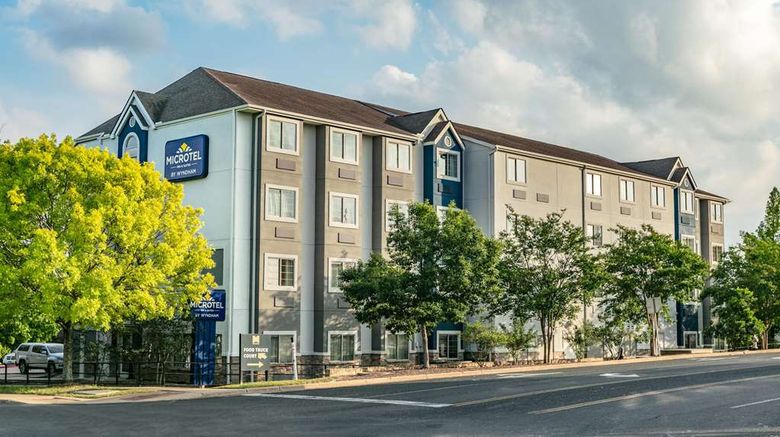 <b>Microtel Inn & Suites by Wyndham Austin Exterior</b>. Images powered by <a href="https://iceportal.shijigroup.com/" title="IcePortal" target="_blank">IcePortal</a>.