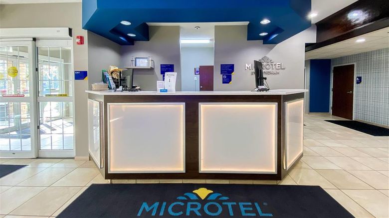 <b>Microtel Inn & Suites at Fort Jackson Lobby</b>. Images powered by <a href="https://iceportal.shijigroup.com/" title="IcePortal" target="_blank">IcePortal</a>.