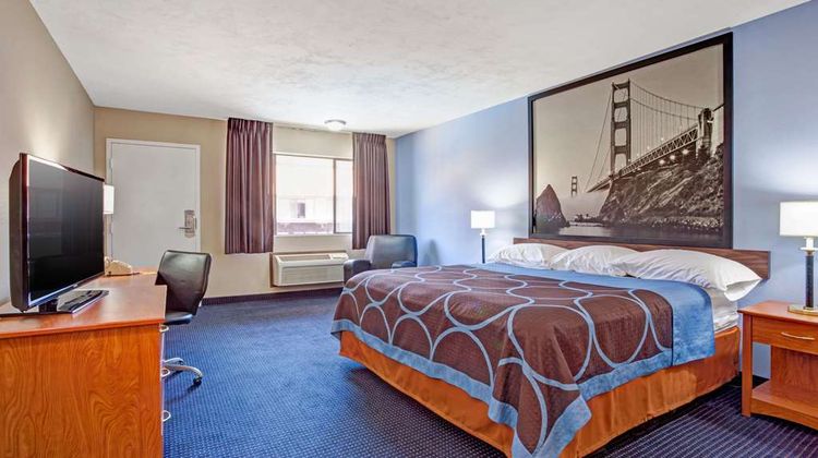 Super 8 Corsicana Room