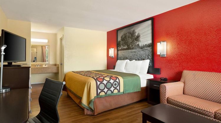 Super 8 Corsicana Room