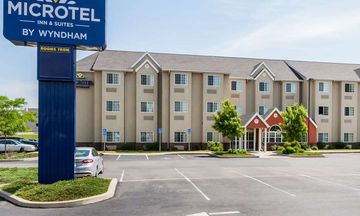 Microtel Inn & Suites Dickson