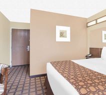 Microtel Inn & Suites Mansfield Room