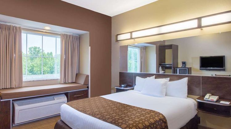 Microtel Inn & Suites Mansfield Room