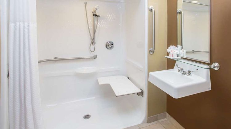 Microtel Inn & Suites Mansfield Room