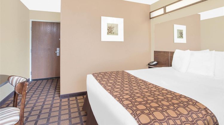 Microtel Inn & Suites Mansfield Room