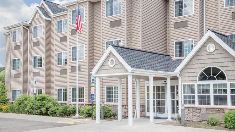Microtel Inn & Suites Mansfield Exterior