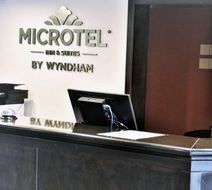 Microtel Inn & Suites by Wyndham Toluca Lobby