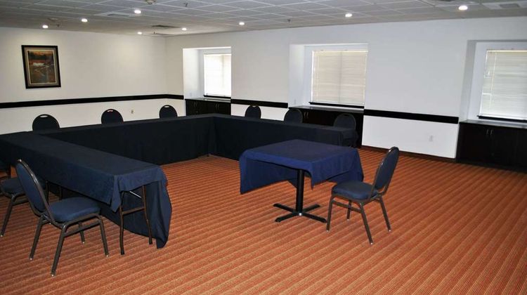Microtel Inn & Suites by Wyndham Toluca Meeting