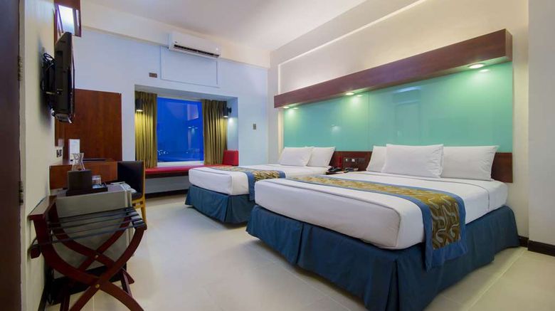 <b>Microtel Inn & Suites at Mall of Asia Room</b>. Images powered by <a href="https://iceportal.shijigroup.com/" title="IcePortal" target="_blank">IcePortal</a>.
