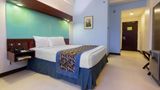 Microtel Inn & Suites at Mall of Asia Room