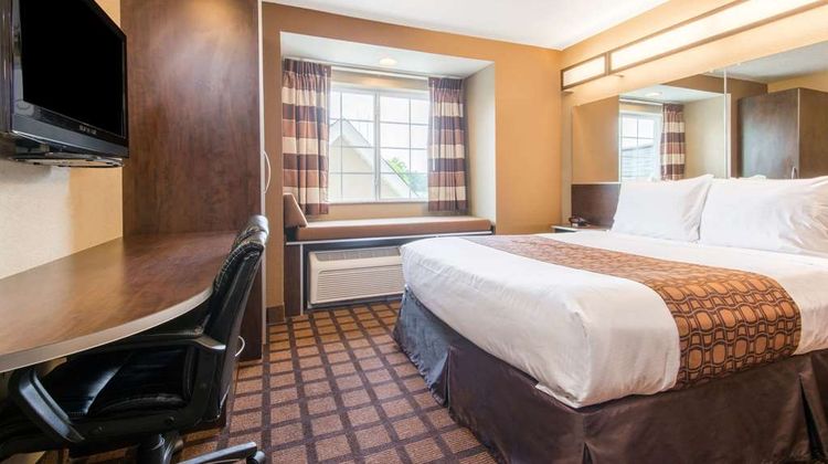 Microtel Inn & Suites Montgomery Room