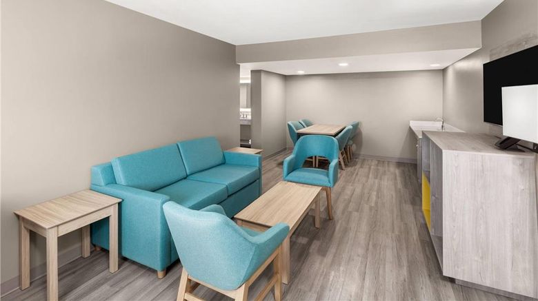 <b>Days Inn New Orleans Airport Suite</b>. Images powered by <a href="https://iceportal.shijigroup.com/" title="IcePortal" target="_blank">IcePortal</a>.