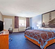 Super 8 Albany Room