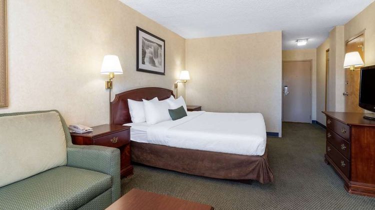 Ramada Reno Hotel and Casino Room