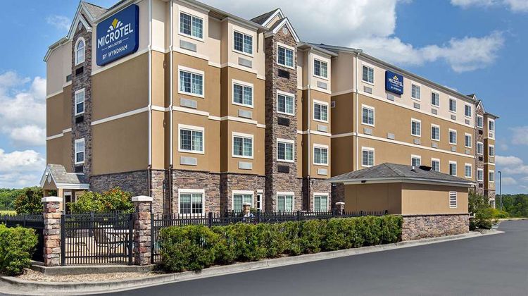 Microtel Inn & Suites by Wyndham Opelika Exterior