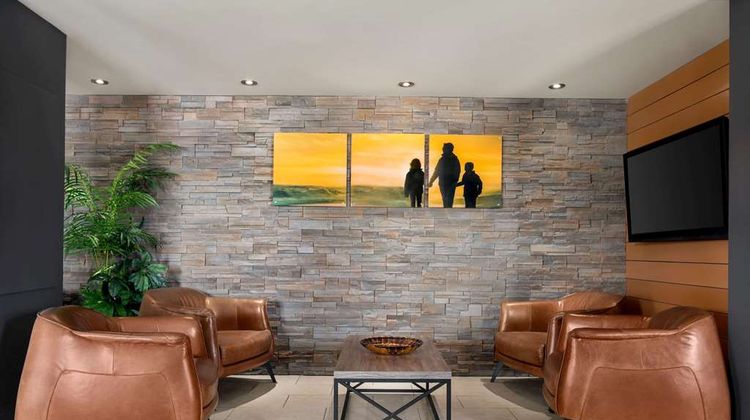 Days Inn Fredericton Lobby