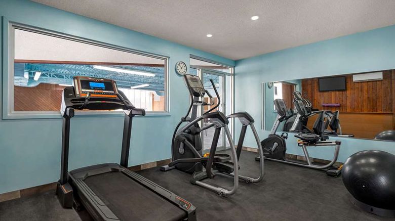 <b>Days Inn Fredericton Health</b>. Images powered by <a href="https://iceportal.shijigroup.com/" title="IcePortal" target="_blank">IcePortal</a>.