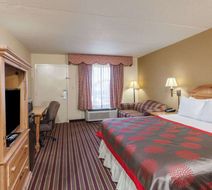 Ramada Lebanon Room
