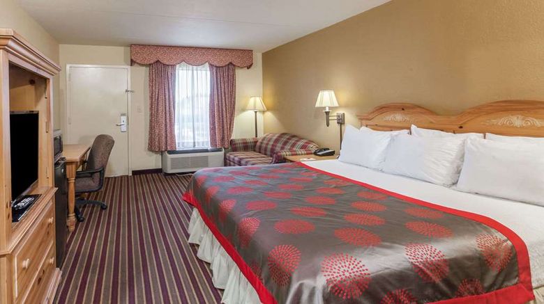 <b>Ramada Lebanon Room</b>. Images powered by <a href="https://iceportal.shijigroup.com/" title="IcePortal" target="_blank">IcePortal</a>.