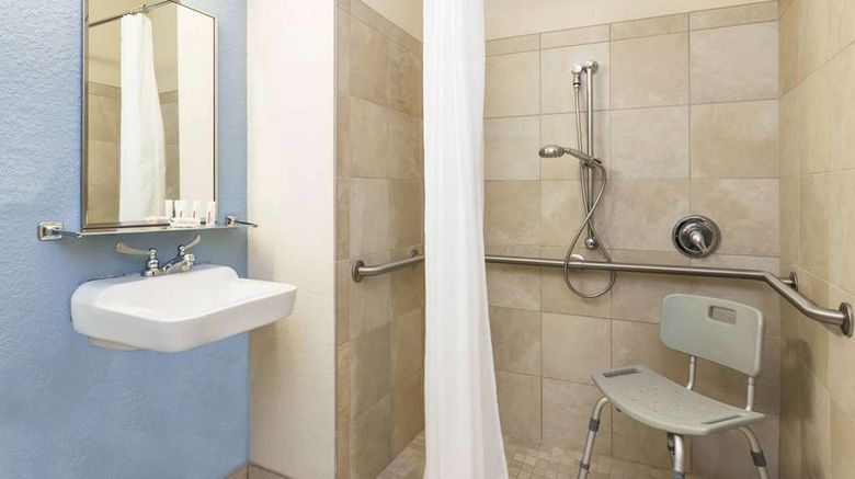 <b>Microtel Inn & Suites Weeki Wachee Room</b>. Images powered by <a href="https://iceportal.shijigroup.com/" title="IcePortal" target="_blank">IcePortal</a>.