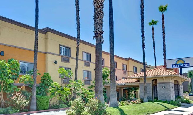 Days Inn of West Covina Exterior