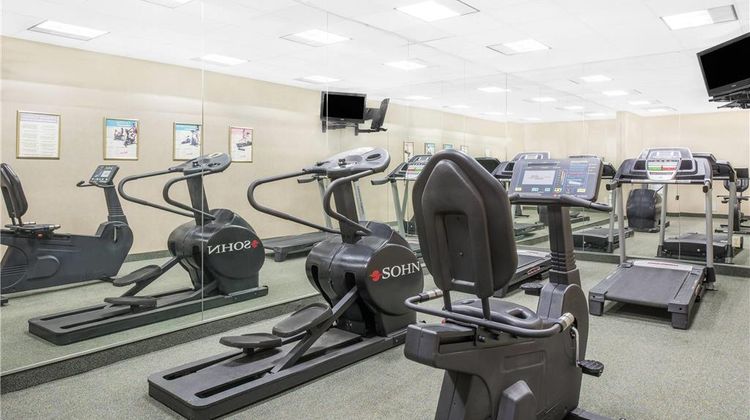 Days Inn & Suites York Health